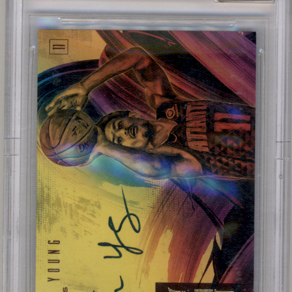 2018 Court Kings Fresh Paint Autographs Trae Young #10 BGS 9.5